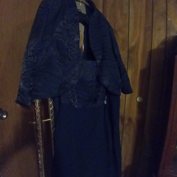 Black Formal - Picture 1 of 5